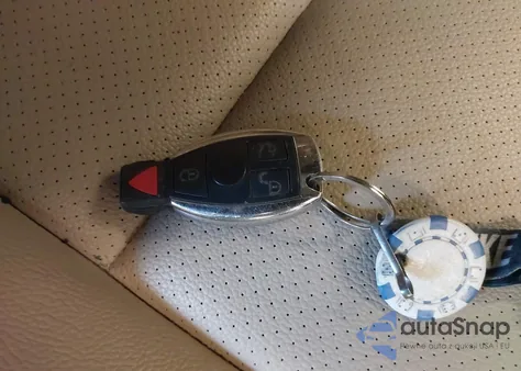 2011 Mercedes-Benz C 300 Luxury 4Matic from USA, damaged, VIN WDDGF8BB8BR150906